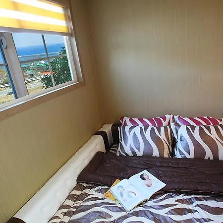 Bluesean Pension Namhae Exterior photo
