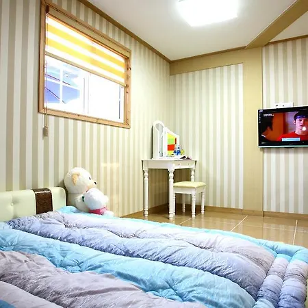 Bluesean Pension Namhae Exterior photo
